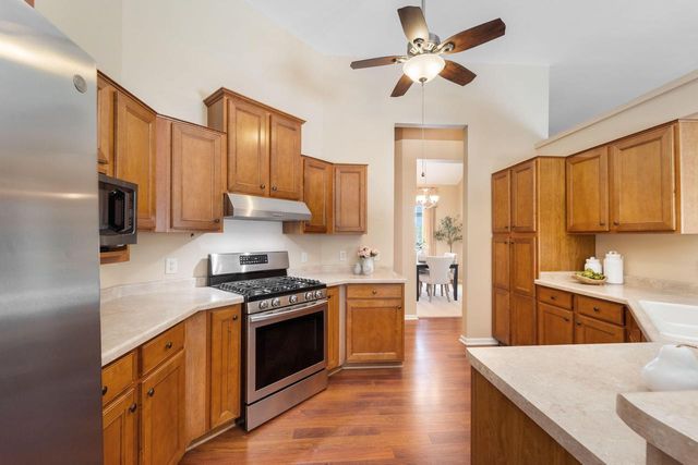 1864 River Lakes ROAD S, Oconomowoc, WI 53066