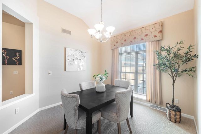 1864 River Lakes ROAD S, Oconomowoc, WI 53066