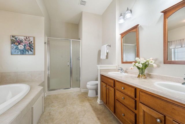 1864 River Lakes ROAD S, Oconomowoc, WI 53066