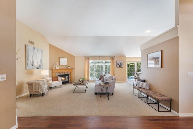 1864 River Lakes ROAD S, Oconomowoc, WI 53066