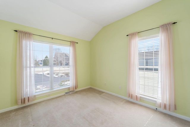 1864 River Lakes ROAD S, Oconomowoc, WI 53066