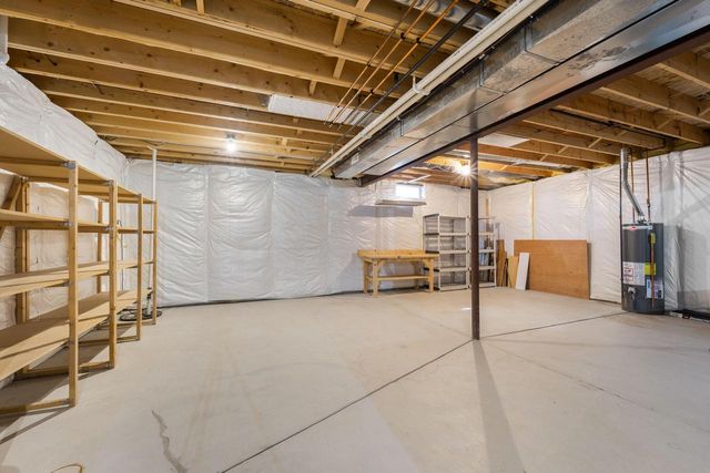 1864 River Lakes ROAD S, Oconomowoc, WI 53066