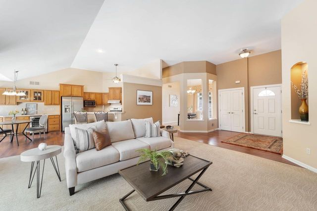 1864 River Lakes ROAD S, Oconomowoc, WI 53066