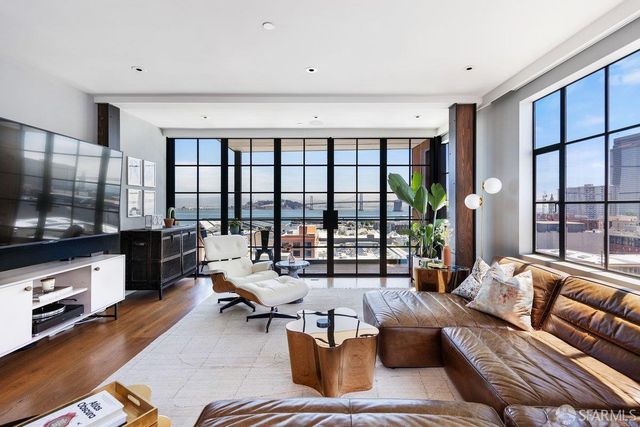 26 Hodges Alley, San Francisco, CA 94133