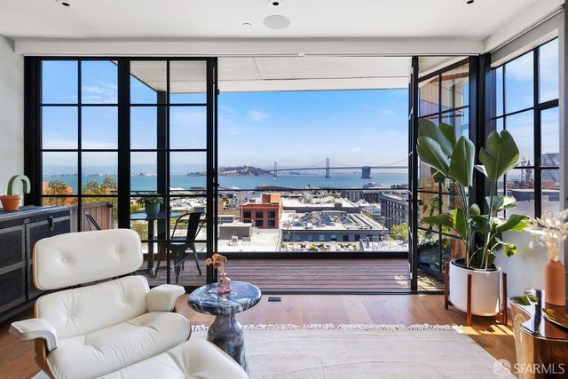 26 Hodges Alley, San Francisco, CA 94133