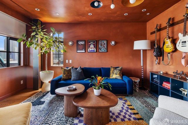 26 Hodges Alley, San Francisco, CA 94133