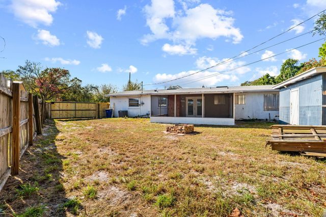 3532 Sunrise Boulevard, Fort Pierce, FL 34982