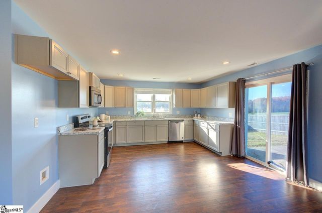 3550 Old Furnance Road, Chesnee, SC 29323