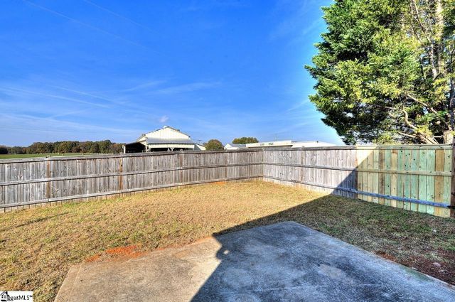 3550 Old Furnance Road, Chesnee, SC 29323