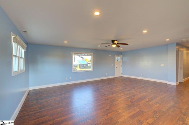 3550 Old Furnance Road, Chesnee, SC 29323