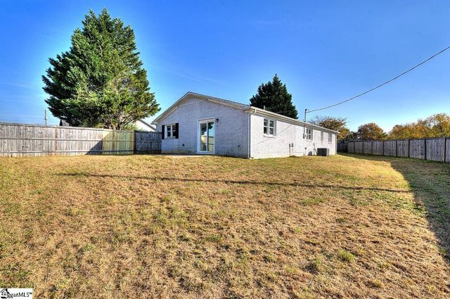 3550 Old Furnance Road, Chesnee, SC 29323