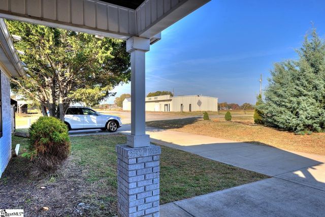 3550 Old Furnance Road, Chesnee, SC 29323