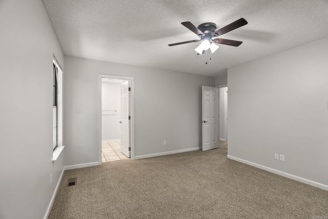 13204 Laurel Oaks Drive, Little Rock, AR 72211