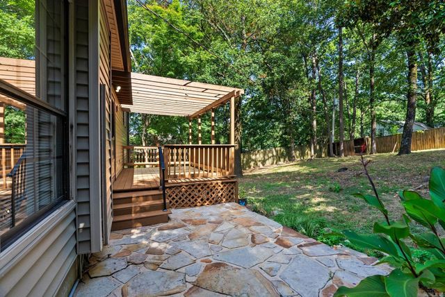 13204 Laurel Oaks Drive, Little Rock, AR 72211