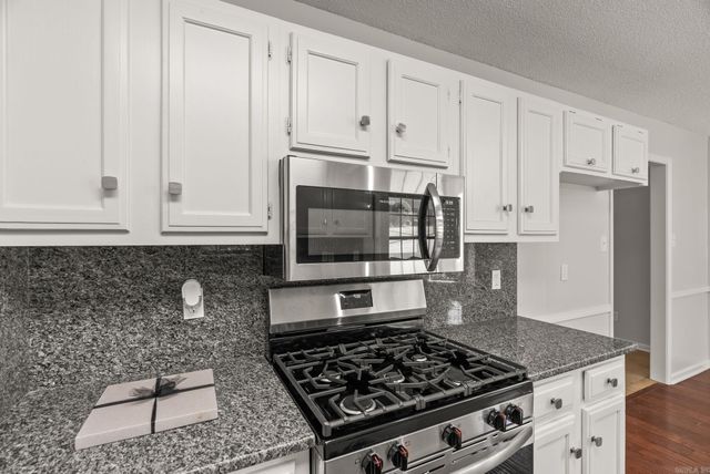 13204 Laurel Oaks Drive, Little Rock, AR 72211