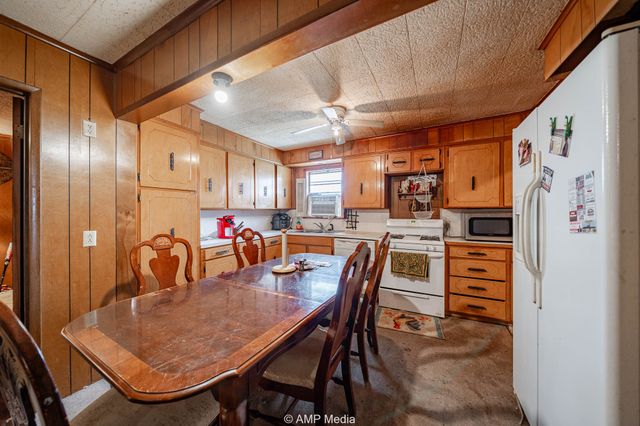 735 NW F Avenue, Hamlin, TX 79520