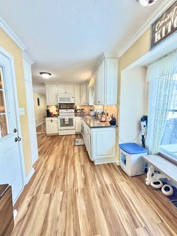 404 Springmont Dr, Hopkinsville, KY 42240