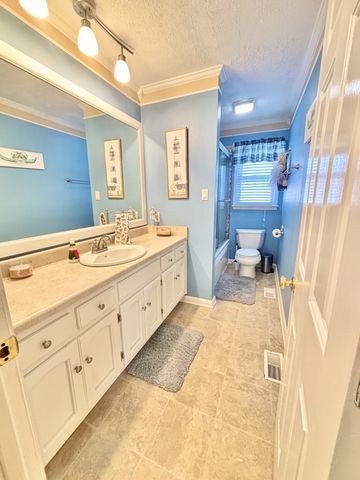 404 Springmont Dr, Hopkinsville, KY 42240