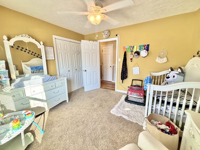 404 Springmont Dr, Hopkinsville, KY 42240