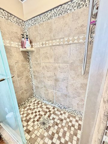 404 Springmont Dr, Hopkinsville, KY 42240