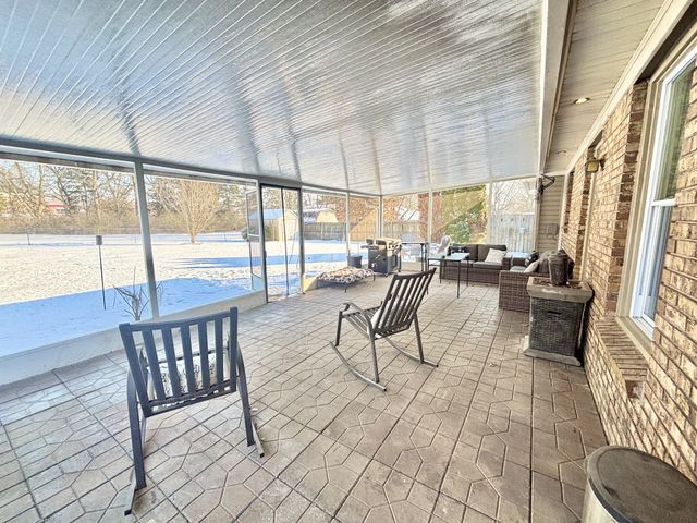 404 Springmont Dr, Hopkinsville, KY 42240