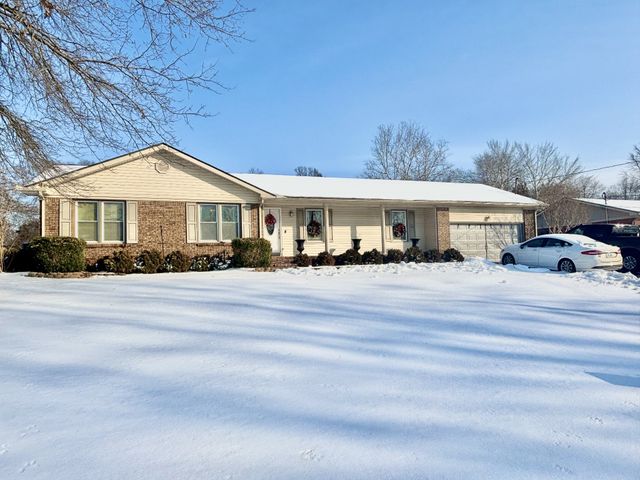 404 Springmont Dr, Hopkinsville, KY 42240