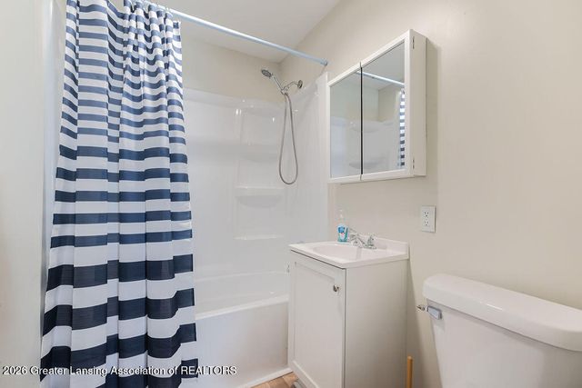 2229 Forest Avenue, Lansing, MI 48910