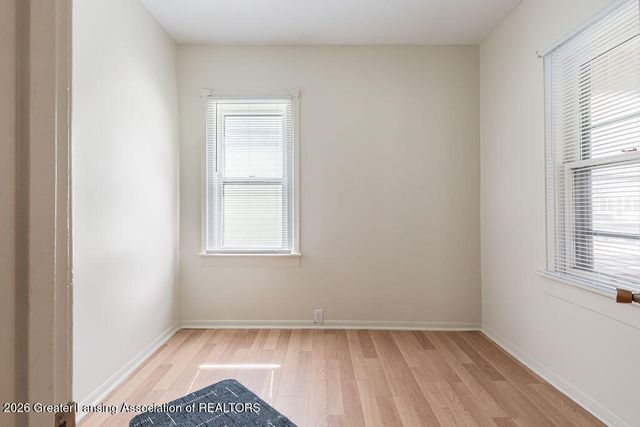 2229 Forest Avenue, Lansing, MI 48910