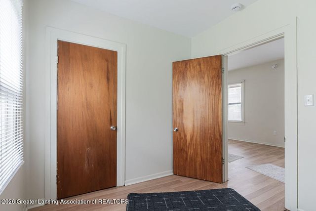 2229 Forest Avenue, Lansing, MI 48910