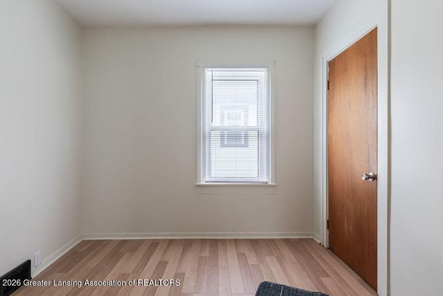 2229 Forest Avenue, Lansing, MI 48910