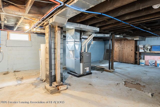 2229 Forest Avenue, Lansing, MI 48910