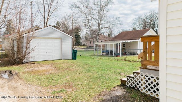 2229 Forest Avenue, Lansing, MI 48910