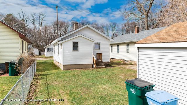 2229 Forest Avenue, Lansing, MI 48910