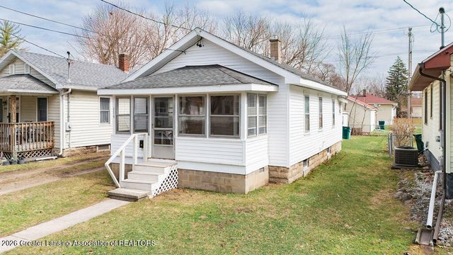 2229 Forest Avenue, Lansing, MI 48910