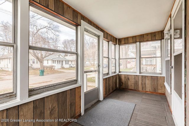 2229 Forest Avenue, Lansing, MI 48910