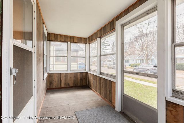 2229 Forest Avenue, Lansing, MI 48910