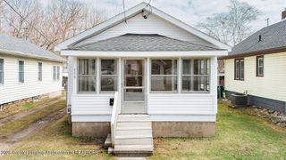 2229 Forest Avenue, Lansing, MI 48910