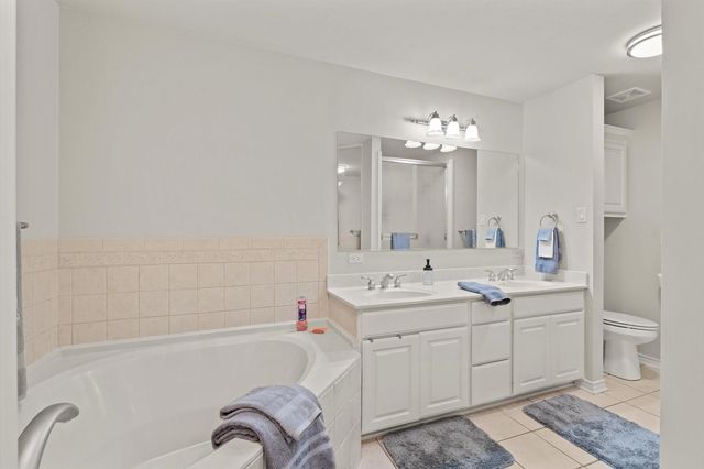 1325 Kings Rd, Marshall, TX 75672