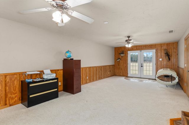 1325 Kings Rd, Marshall, TX 75672