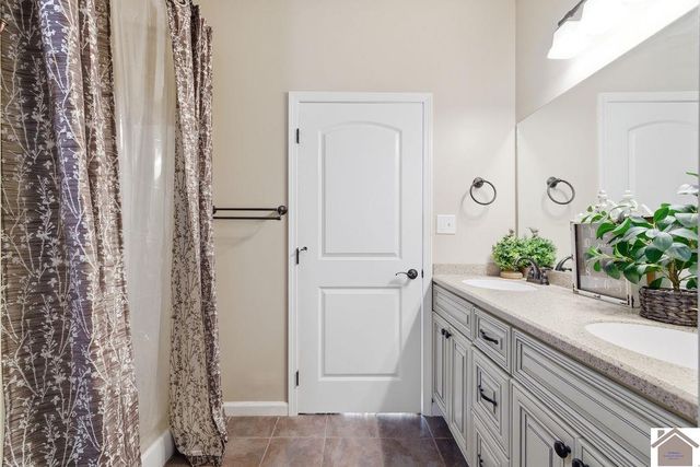 78 Mallard Cove, Mayfield, KY 42066