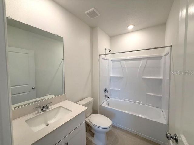 11708 NOBLE BLOSSOM LOOP, Dade City, FL 33525
