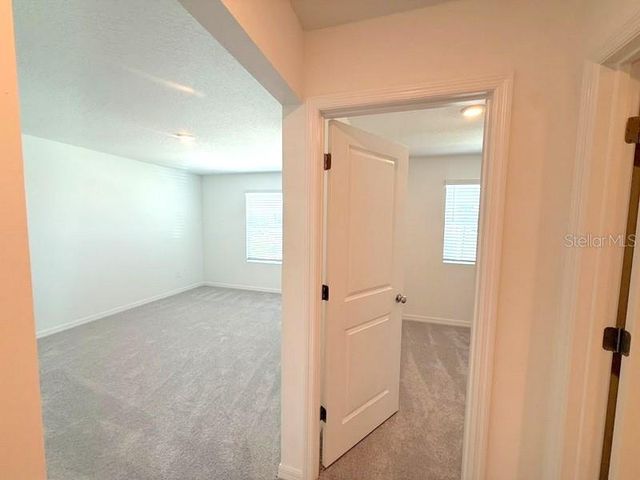 11708 NOBLE BLOSSOM LOOP, Dade City, FL 33525