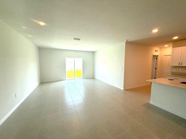 11708 NOBLE BLOSSOM LOOP, Dade City, FL 33525