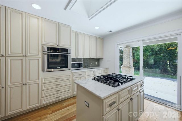 813 Walnut Avenue, Charlotte, NC 28208