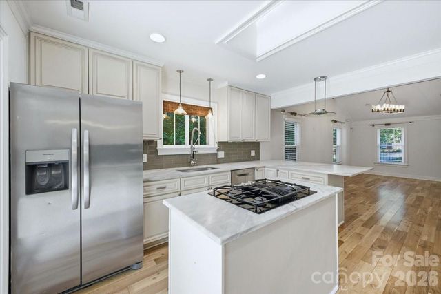 813 Walnut Avenue, Charlotte, NC 28208