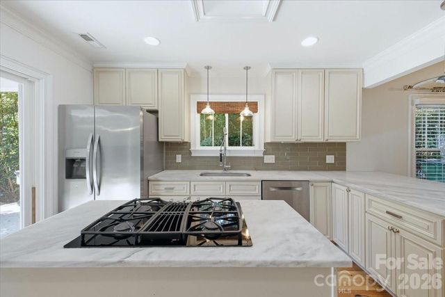 813 Walnut Avenue, Charlotte, NC 28208