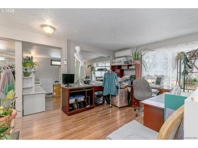 38289 Se COUPLAND Rd, Estacada, OR 97023