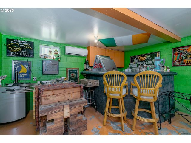 38289 Se COUPLAND Rd, Estacada, OR 97023