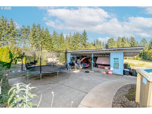 38289 Se COUPLAND Rd, Estacada, OR 97023