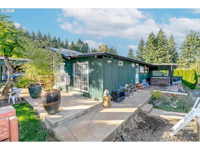 38289 Se COUPLAND Rd, Estacada, OR 97023